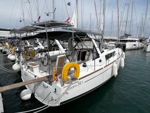 Oceanis 38.1