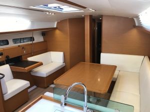 Sun Odyssey 449