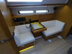 Sun Odyssey 449