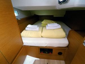 Sun Odyssey 449