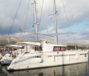 Lagoon 450  Flybridge