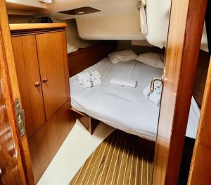 Sun Odyssey 43