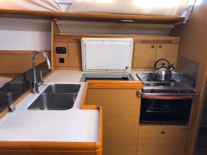 Sun Odyssey 42i