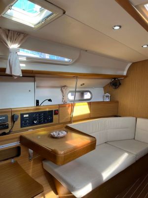 Sun Odyssey 42i