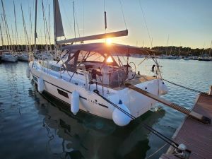 Bavaria C45 Style