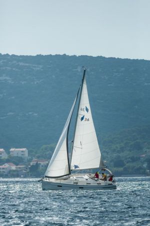 Bavaria Cruiser 36