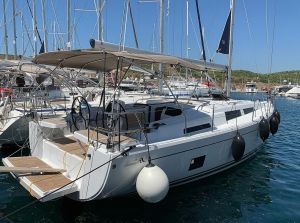 Hanse 418