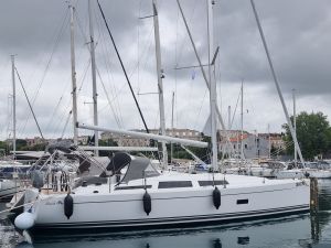 Hanse 348